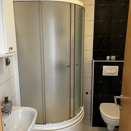 Oaza Mira * Podstrana